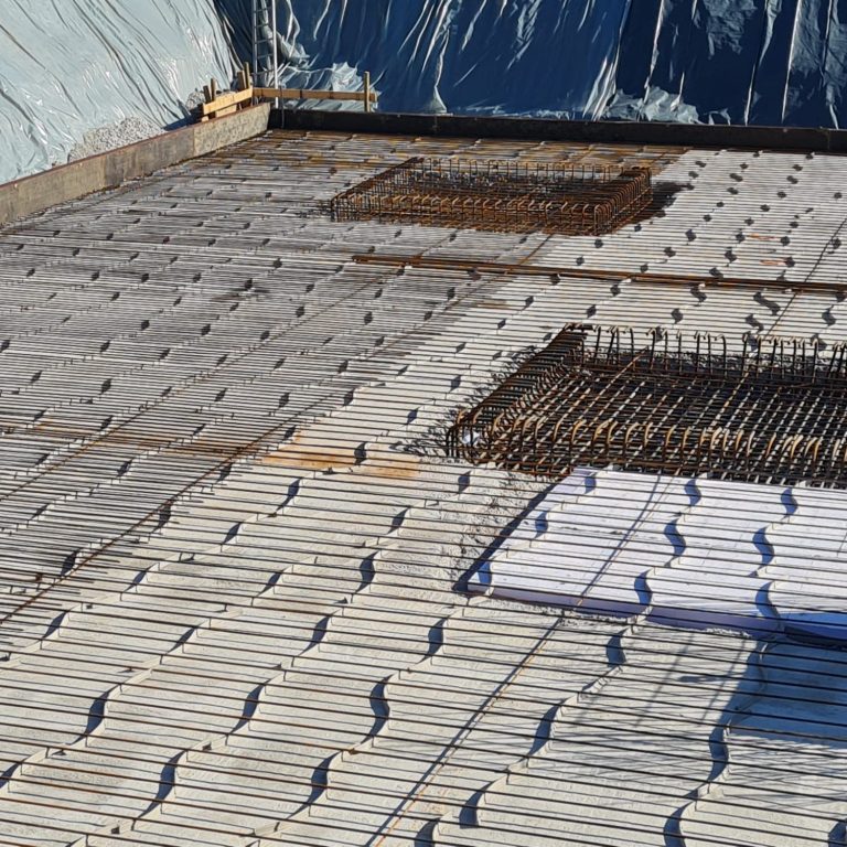 Bewehrung Bodenplatte für ein Mehrfamilienhaus in Bielefeld Bodenplatte für ein Mehrfamilienhaus in Bielefeld