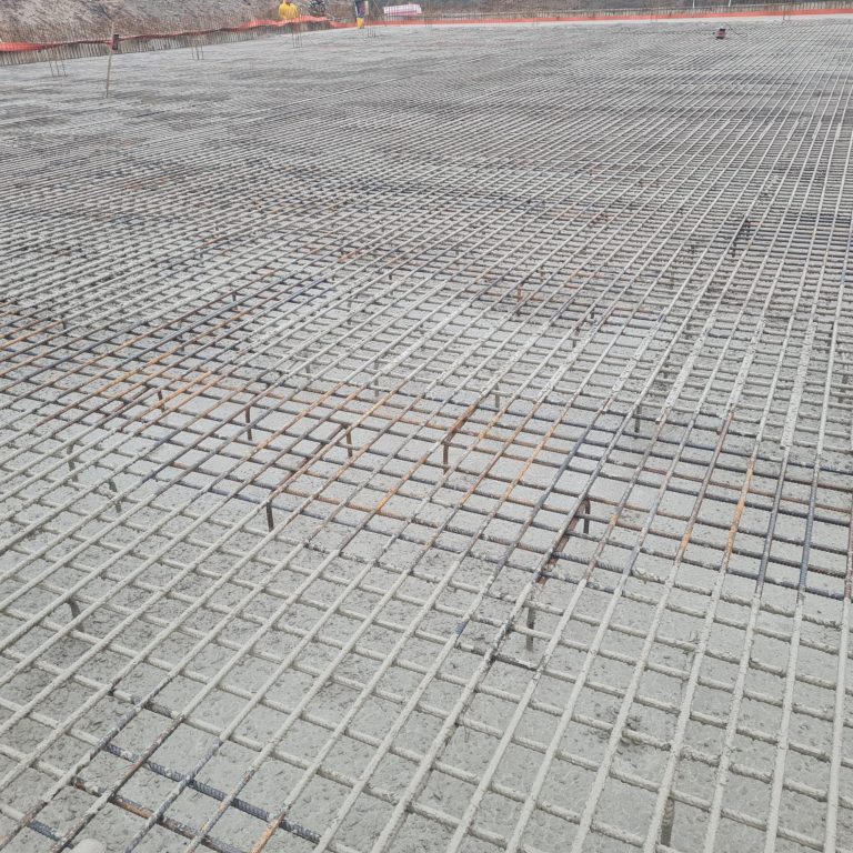 Betonstahlverlegung Bodenplatte Hallenbad - Krannik Bau GmbH